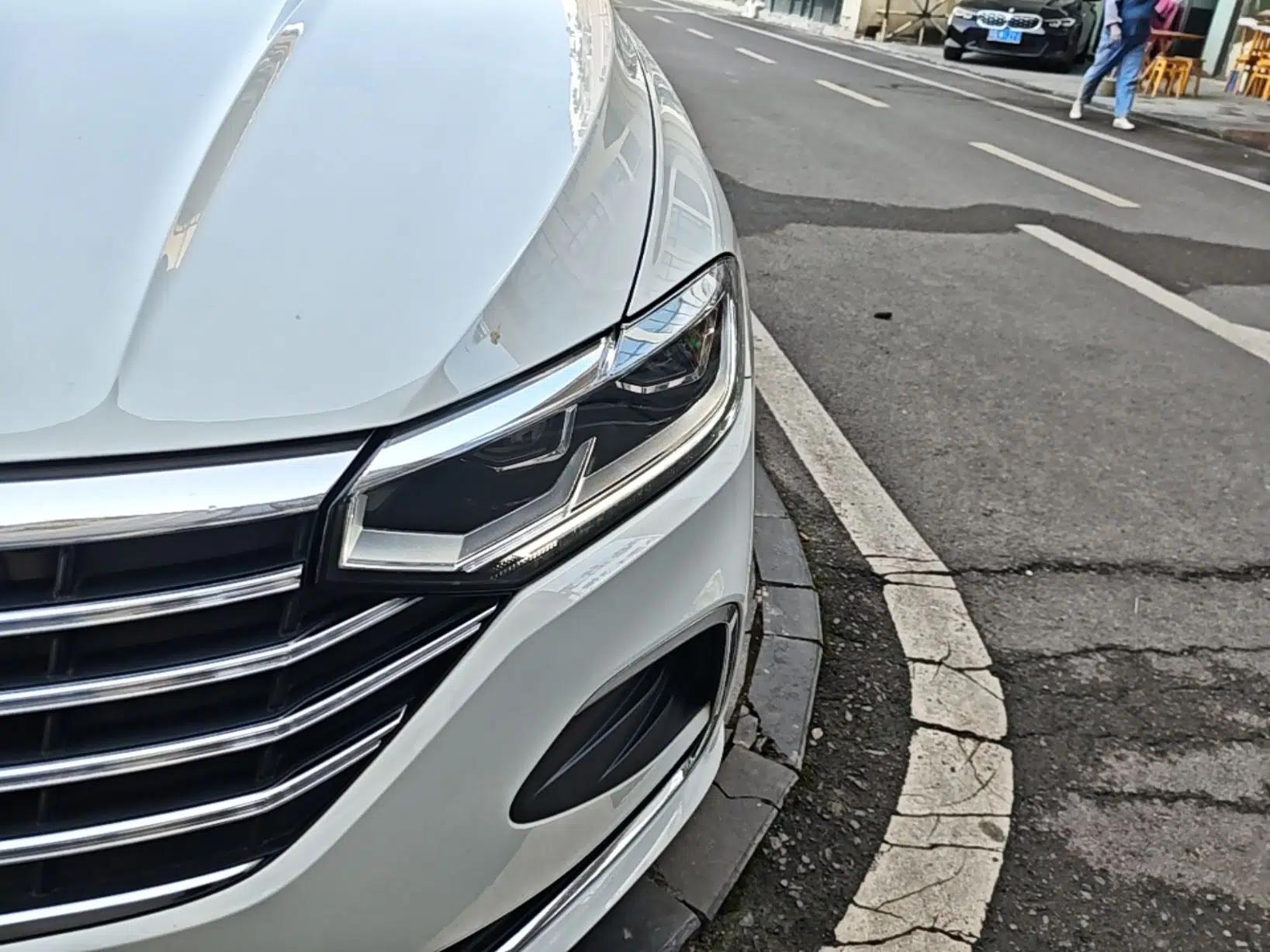 Volkswagen Lavida 2023 300TSI DSG Full-Comfort Edition — миниатюра 8