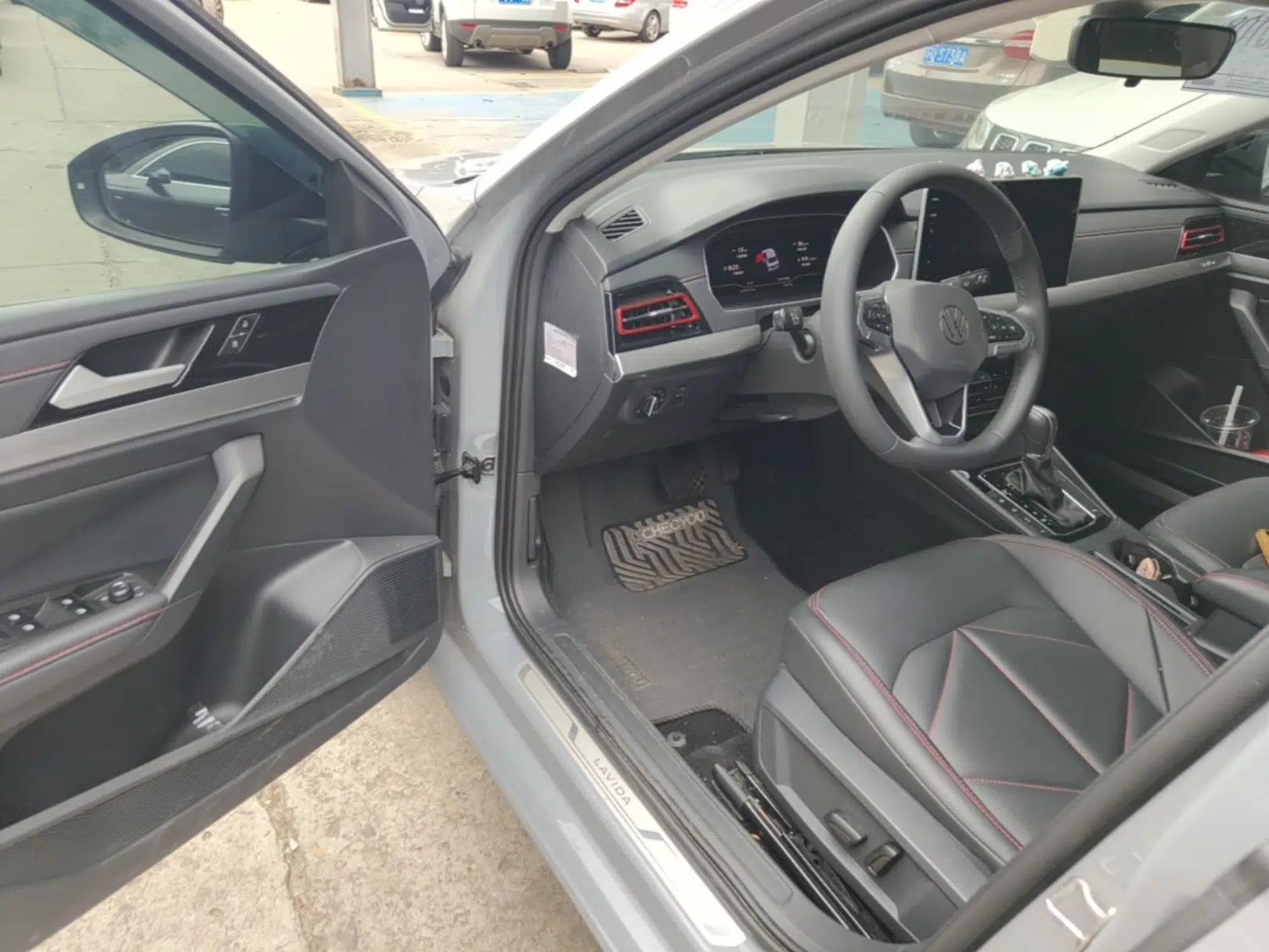 Volkswagen Lavida 2023 300TSI DSG Starry Sky Leading Edition — миниатюра 18