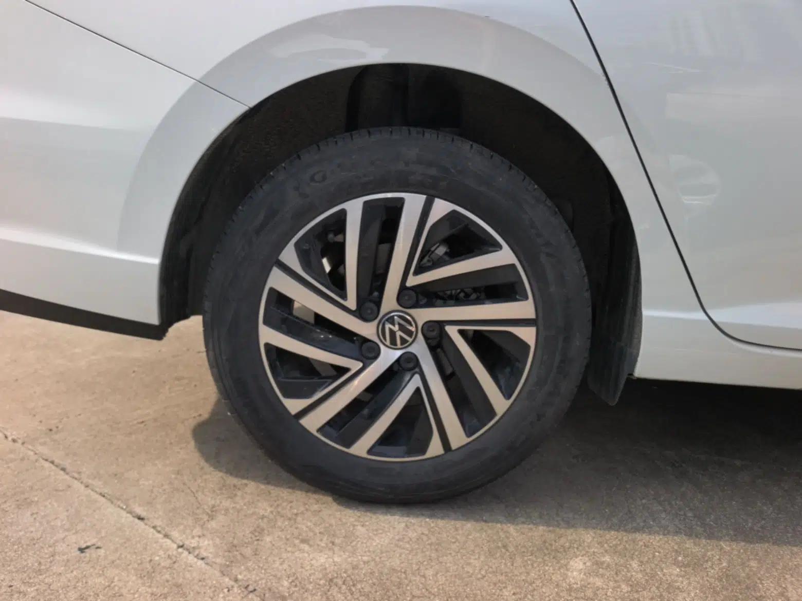 Volkswagen Lavida 2024 300TSI DSG Starry Sky Leading Edition — миниатюра 11