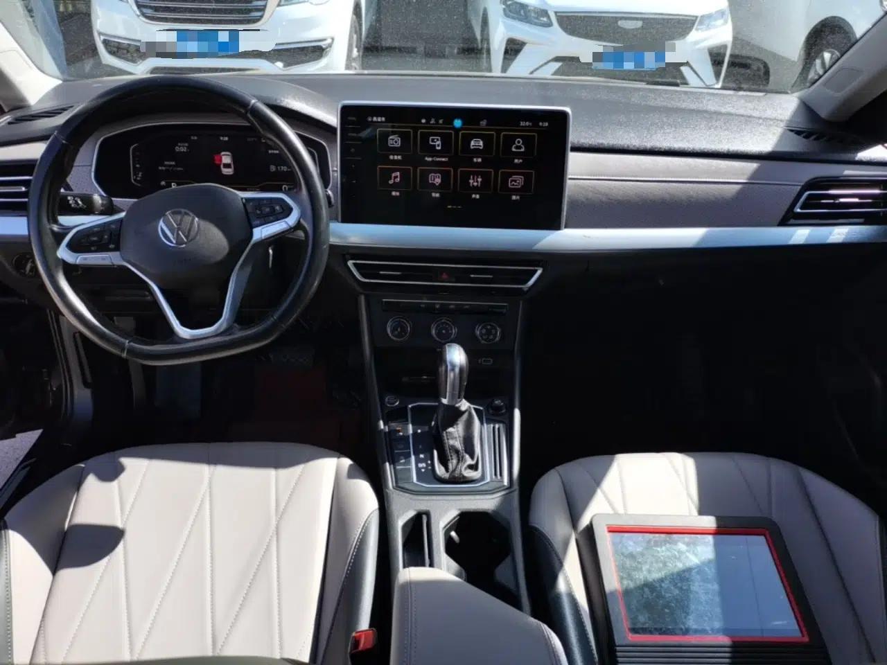 Volkswagen Lavida 2023 1.5L Automatic 5 Million Edition — миниатюра 12