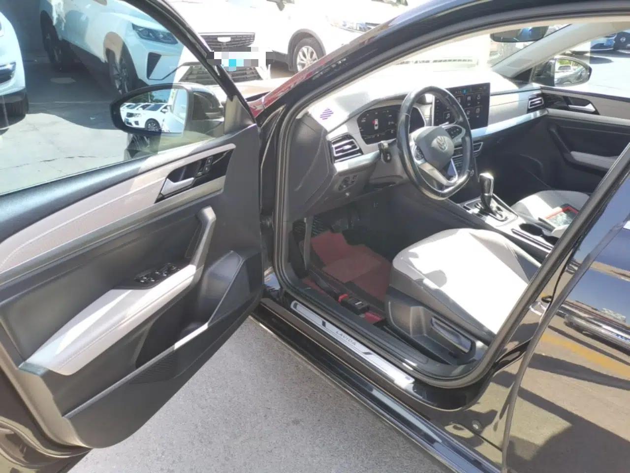 Volkswagen Lavida 2023 1.5L Automatic 5 Million Edition — миниатюра 18