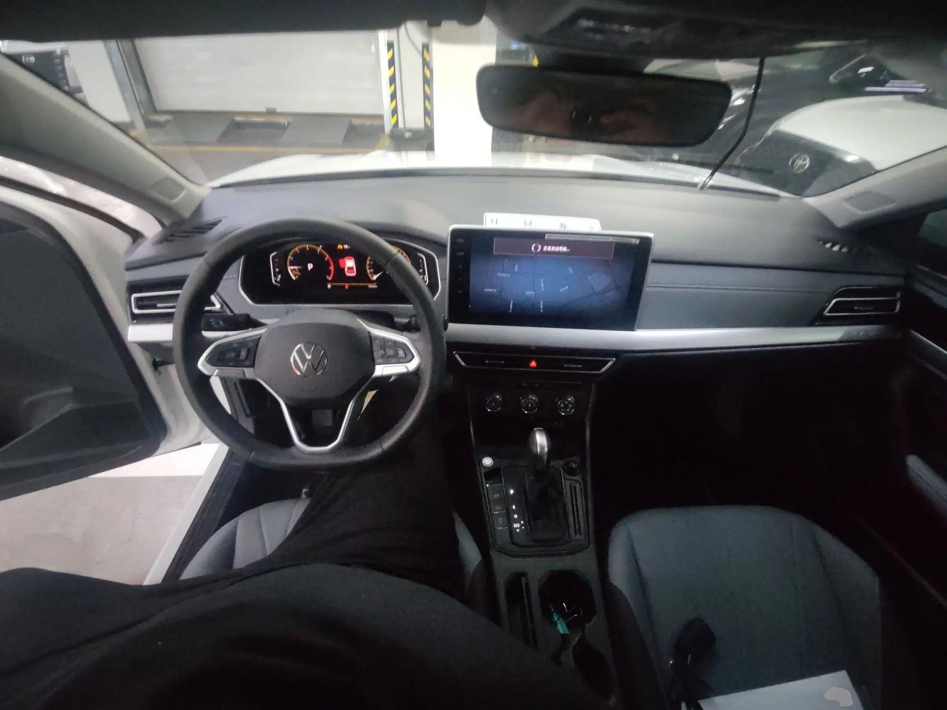 Volkswagen Lavida 2024 1.5L Automatic 5 Million Edition — миниатюра 12