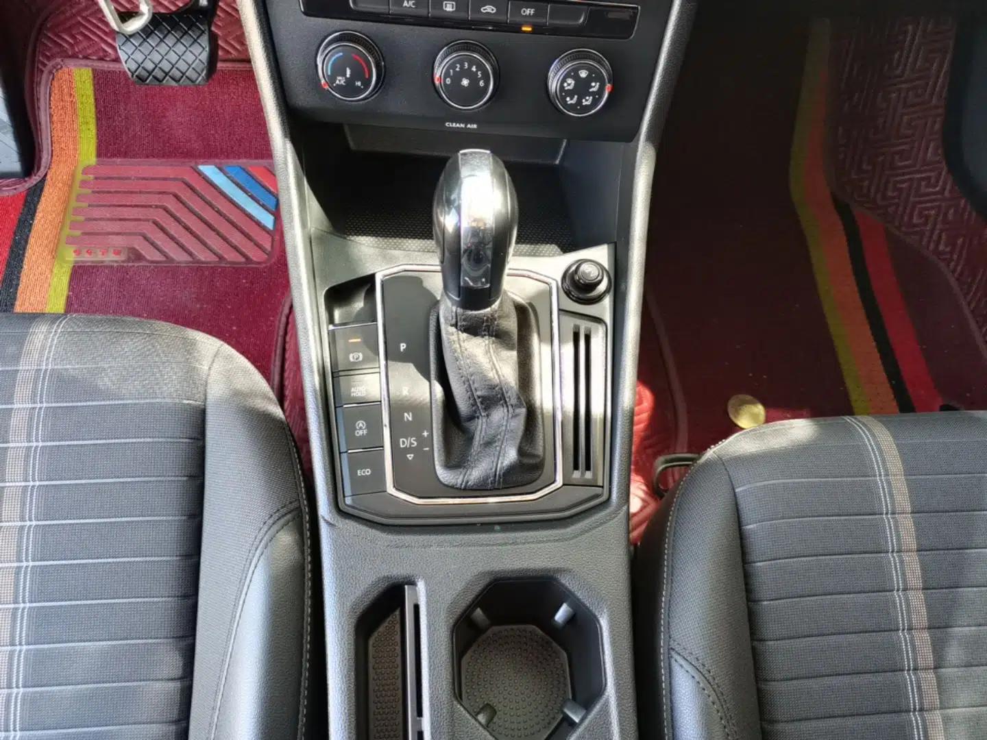 Volkswagen Lavida 2022 280TSI DSG Comfort Edition — миниатюра 16