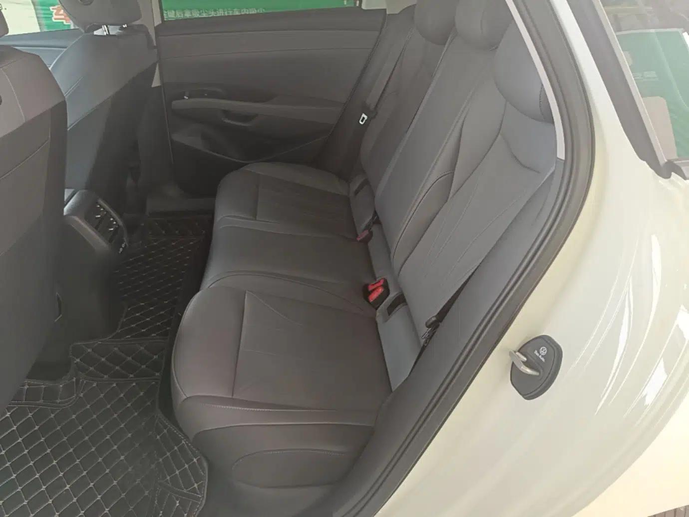 Volkswagen Lavida 2026 Pro 300TSI Starry Six Million Edition — миниатюра 20