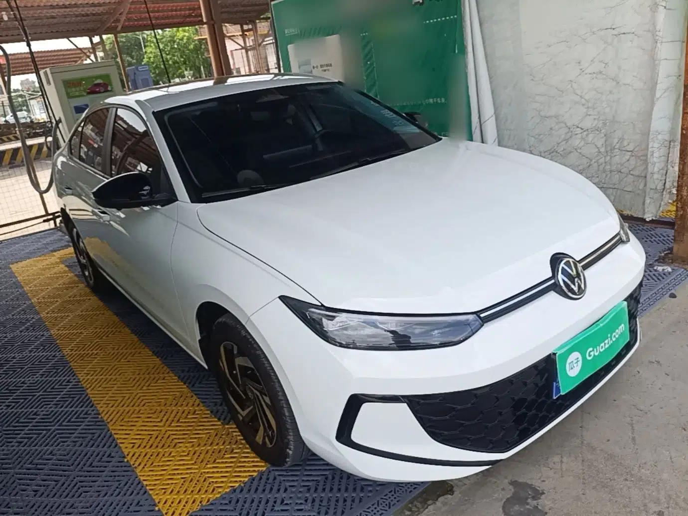 Volkswagen Lavida 2026 Pro 300TSI Starry Six Million Edition — миниатюра 3