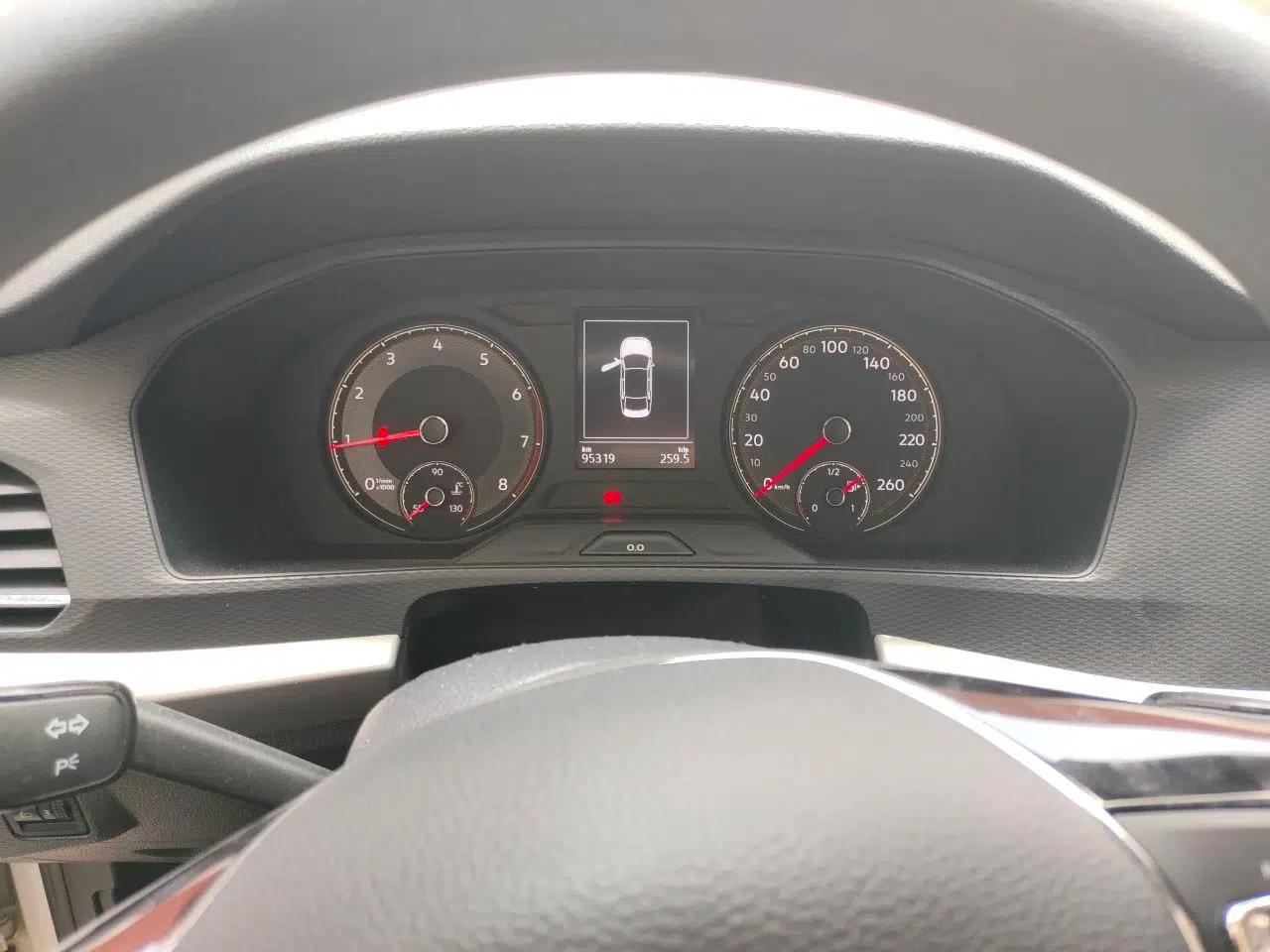 Volkswagen Lavida 2019 1.5L Automatic Fashion Edition China VI — миниатюра 11