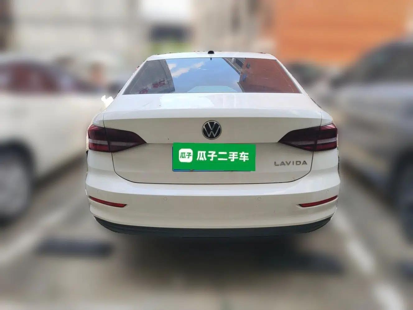 Volkswagen Lavida 2019 1.5L Automatic Fashion Edition China VI — миниатюра 5