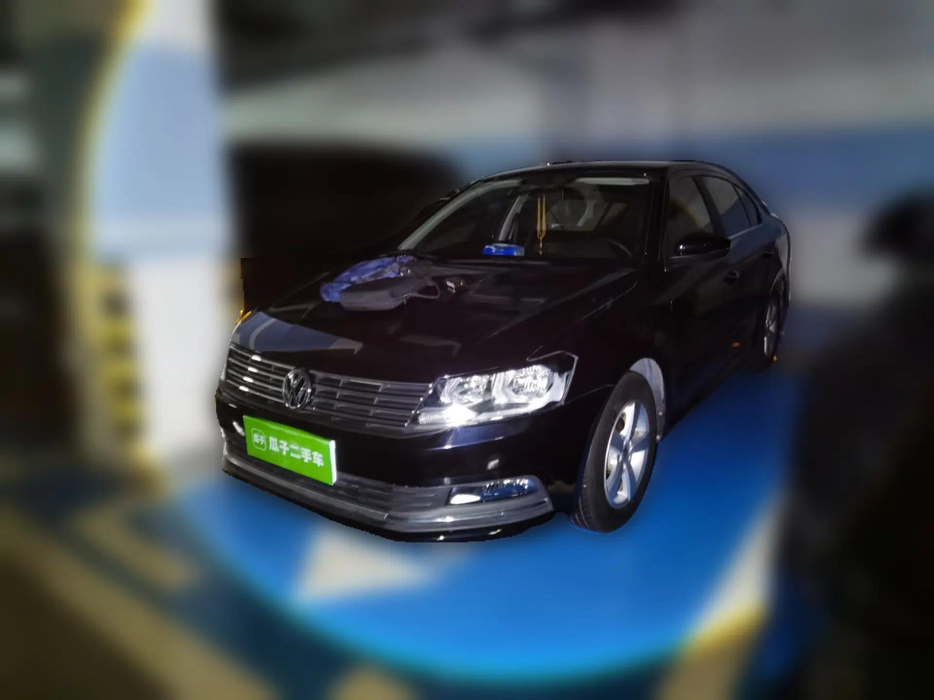 Volkswagen Lavida 2015 1.6L Automatic Fashion Edition — миниатюра 1