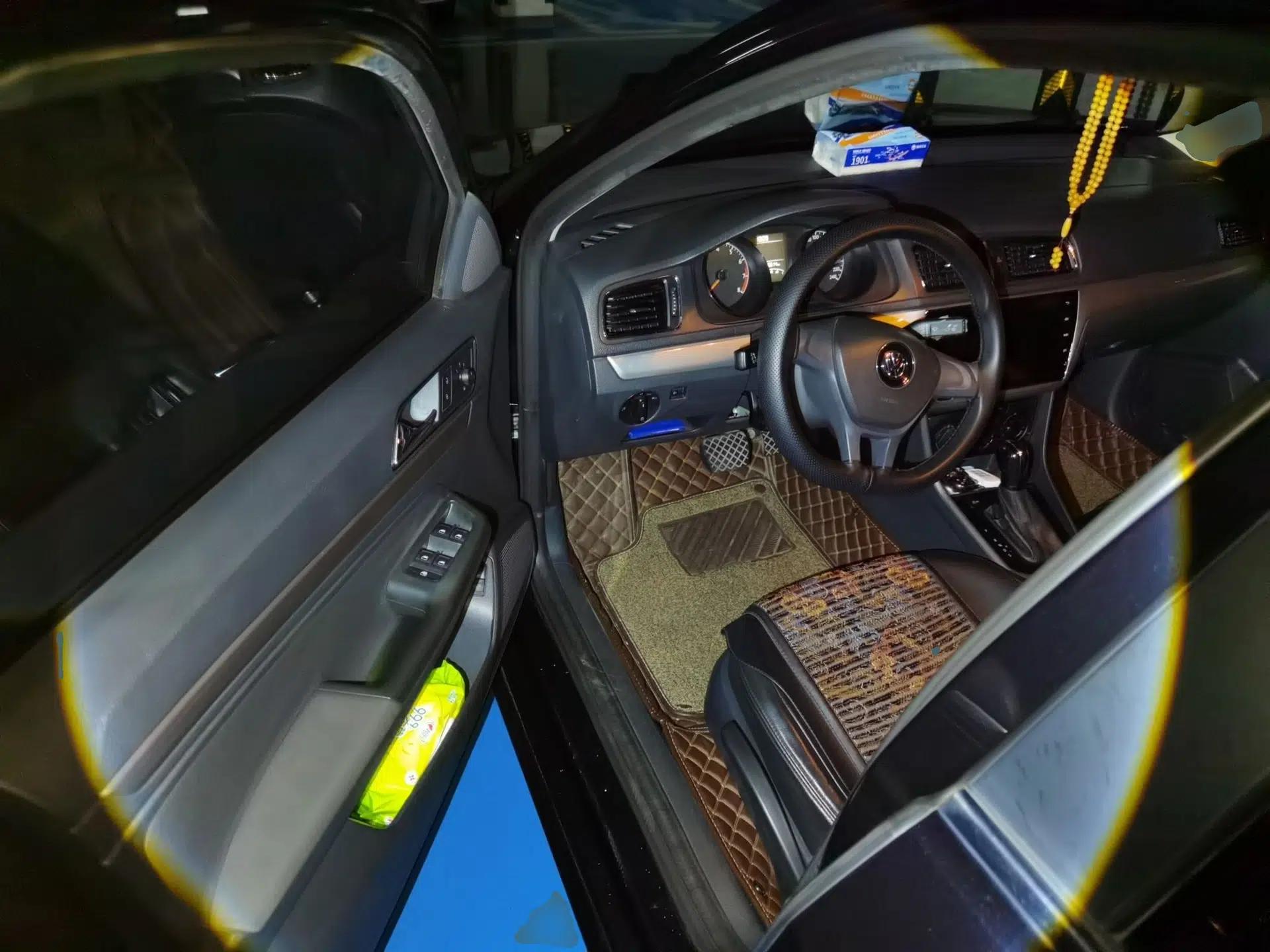 Volkswagen Lavida 2015 1.6L Automatic Fashion Edition — миниатюра 16