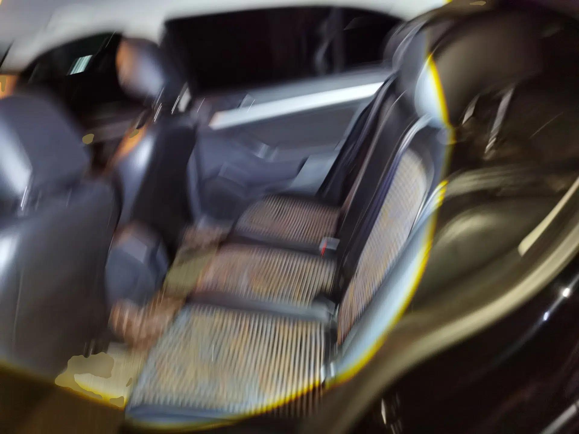 Volkswagen Lavida 2015 1.6L Automatic Fashion Edition — миниатюра 17