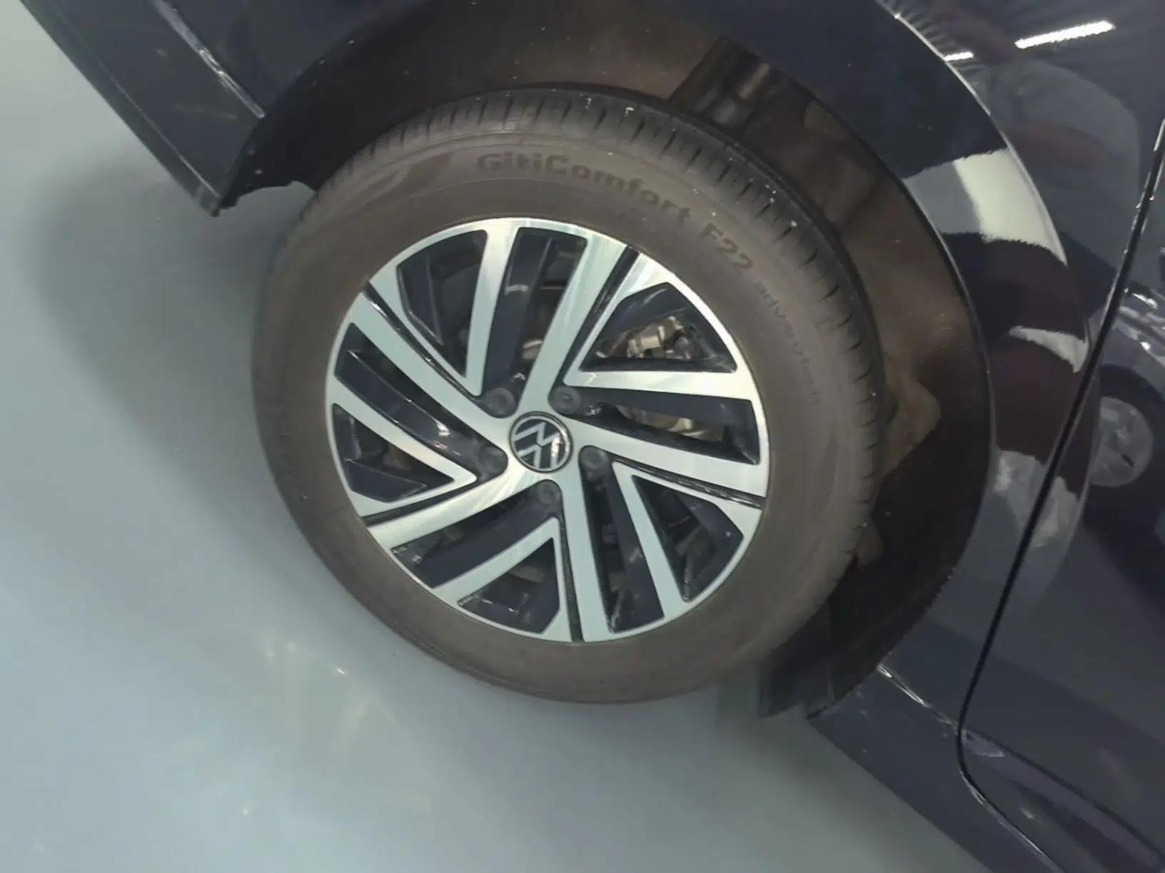 Volkswagen Lavida 2024 1.5L Automatic Starry Sky 5 Million Edition — миниатюра 11