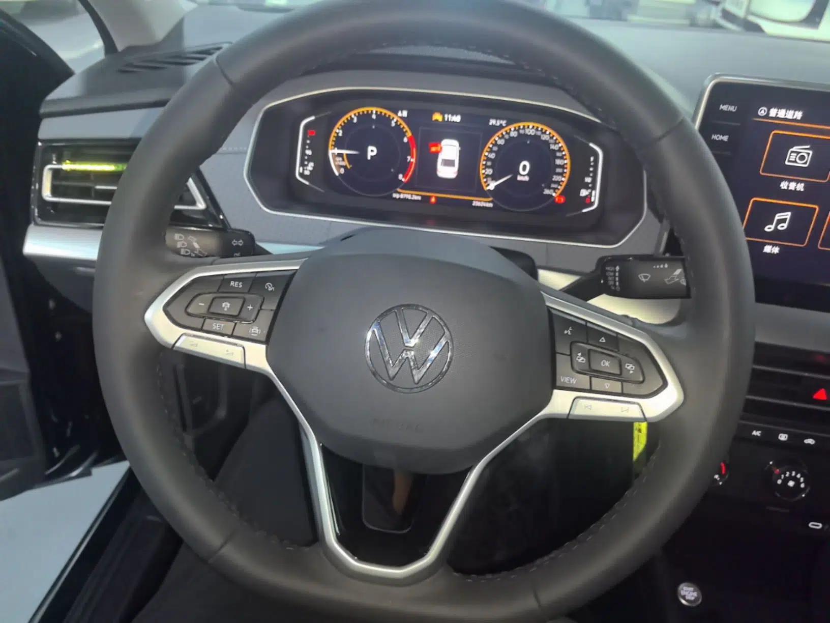 Volkswagen Lavida 2024 1.5L Automatic Starry Sky 5 Million Edition — миниатюра 13