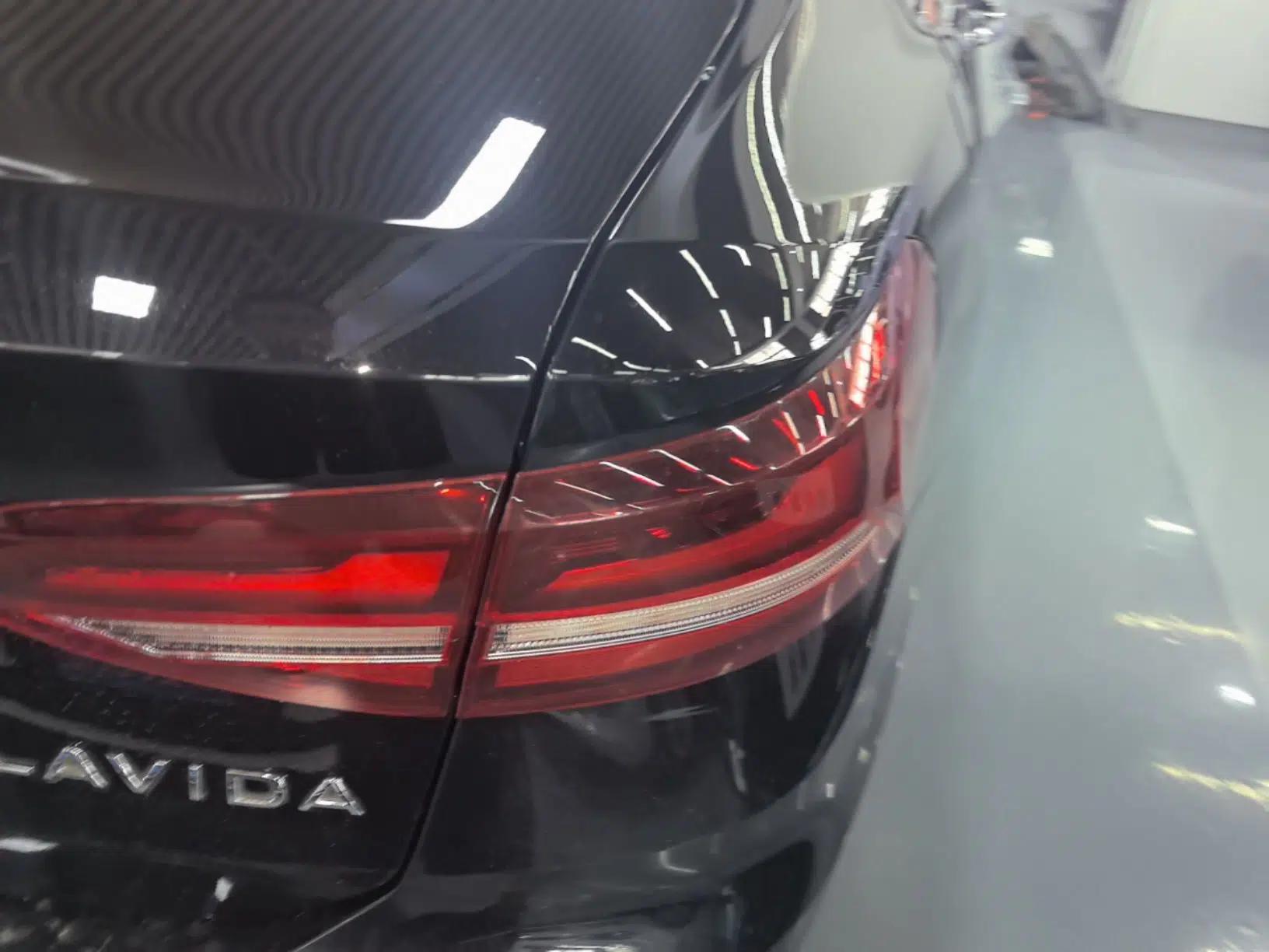 Volkswagen Lavida 2024 1.5L Automatic Starry Sky 5 Million Edition — миниатюра 9