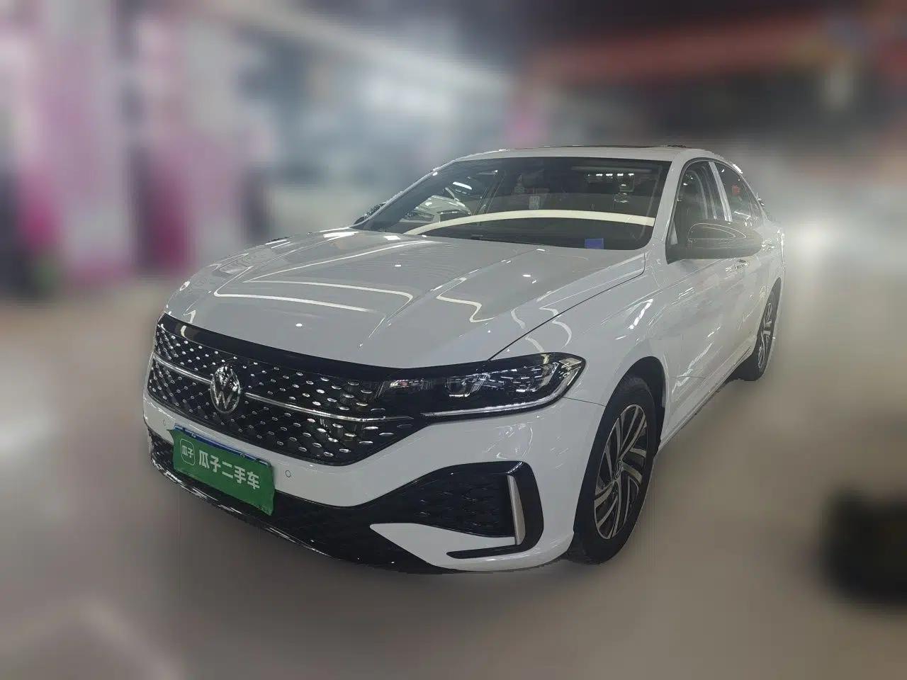 Volkswagen Lavida 2023 300TSI DSG Starry Sky Leading Edition — миниатюра 1