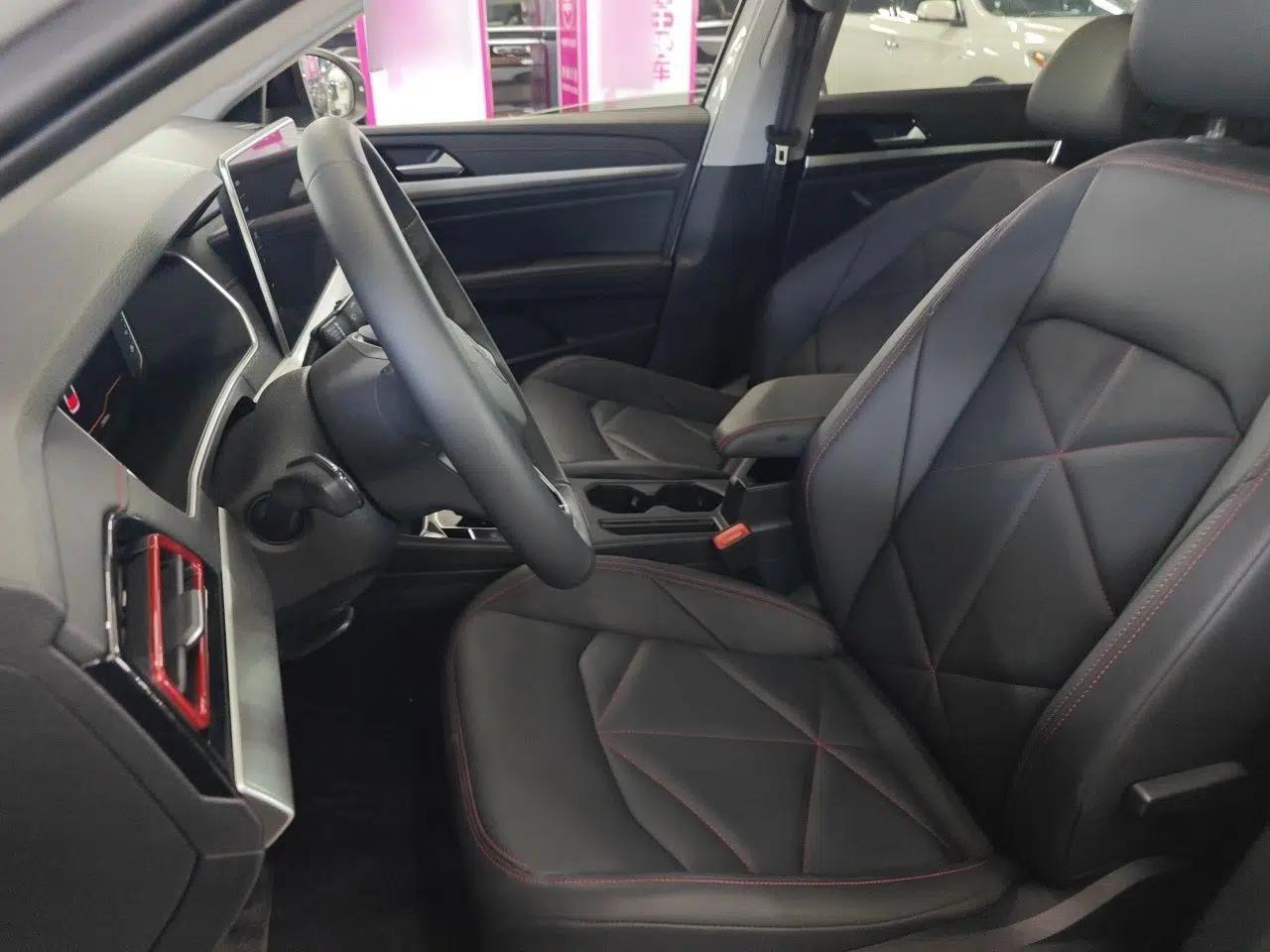 Volkswagen Lavida 2023 300TSI DSG Starry Sky Leading Edition — миниатюра 15