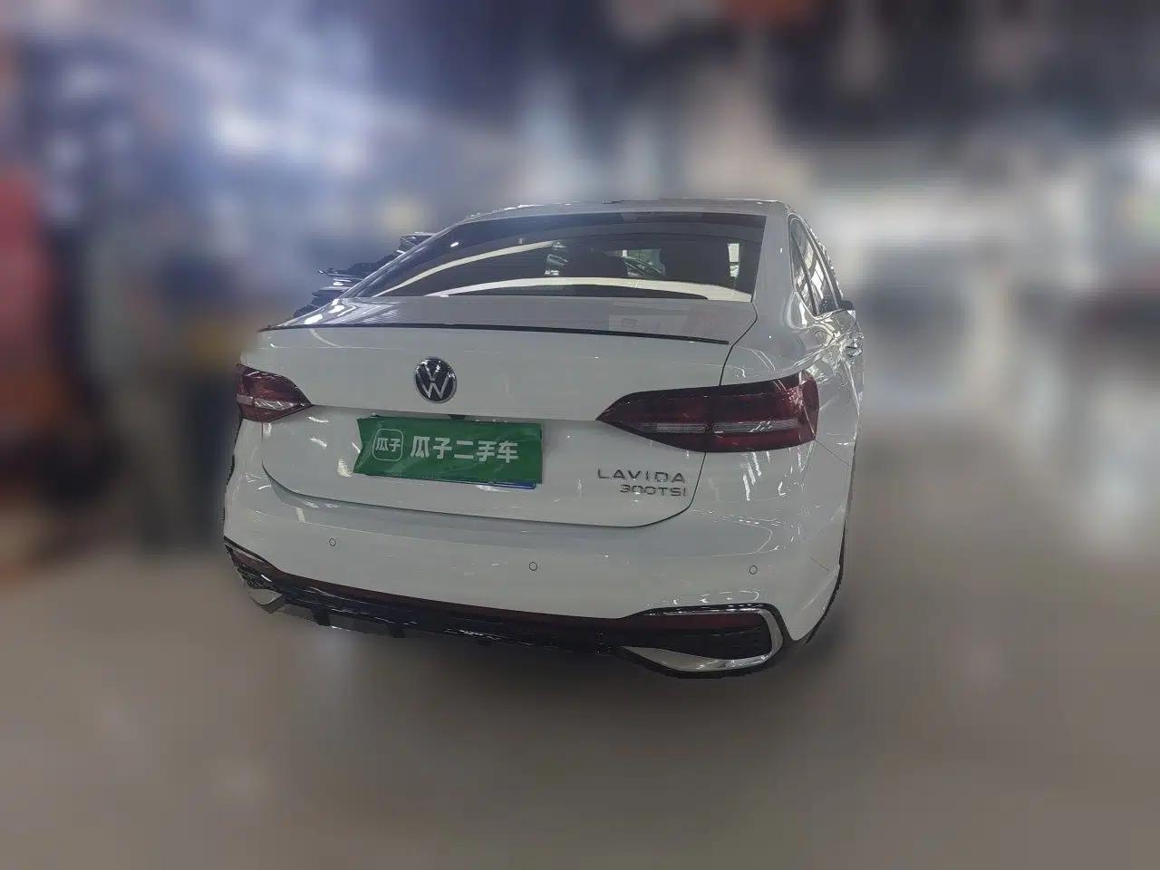 Volkswagen Lavida 2023 300TSI DSG Starry Sky Leading Edition — миниатюра 6