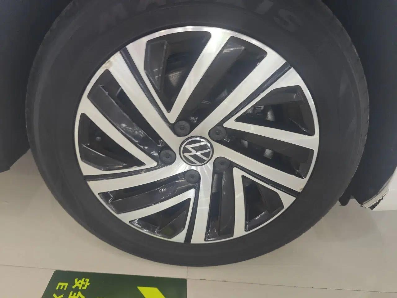 Volkswagen Lavida 2023 300TSI DSG Starry Sky Leading Edition — миниатюра 8