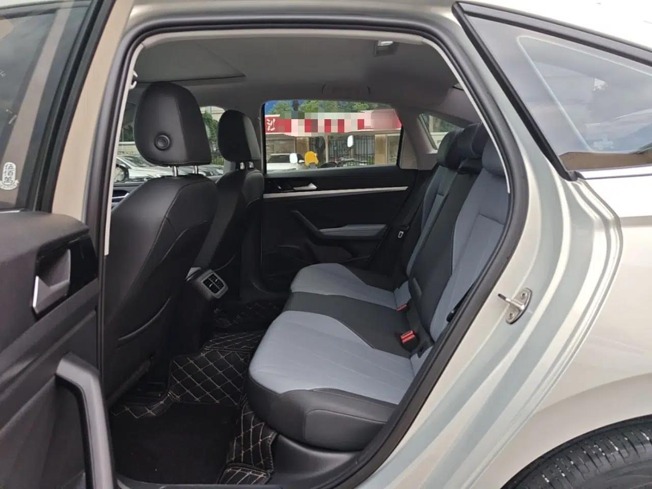 Volkswagen Lavida 2023 1.5L Automatic 5 Million Edition — миниатюра 20