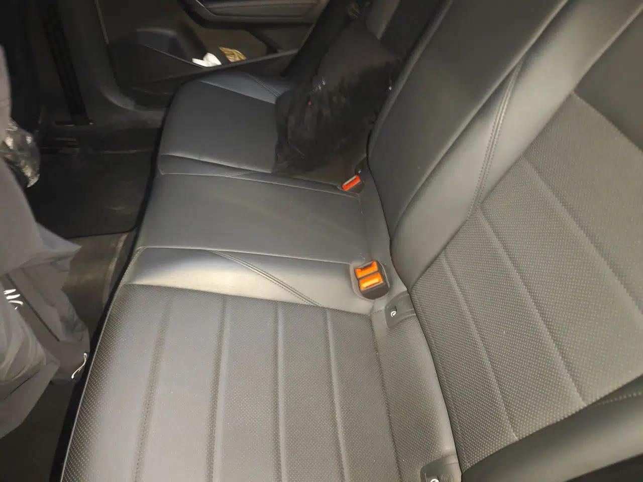 Volkswagen Lavida 2022 1.5L Automatic Comfort Edition — миниатюра 17