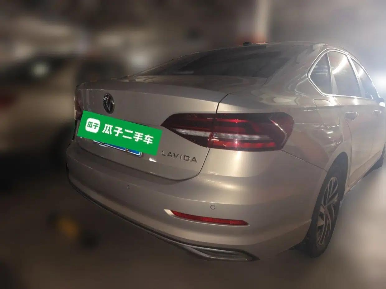 Volkswagen Lavida 2022 1.5L Automatic Comfort Edition — миниатюра 6