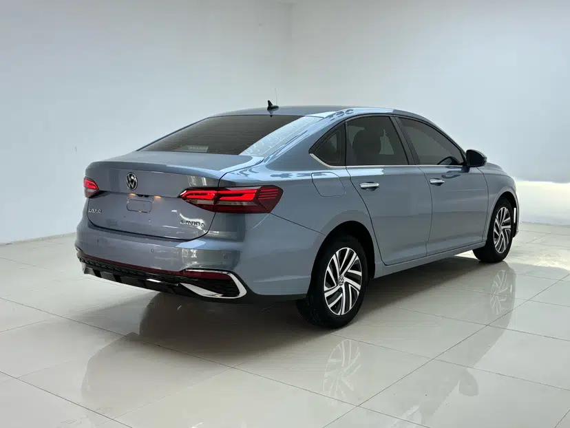 Volkswagen Lavida 2024 1.5L Automatic Starry Sky 5 Million Edition — миниатюра 14