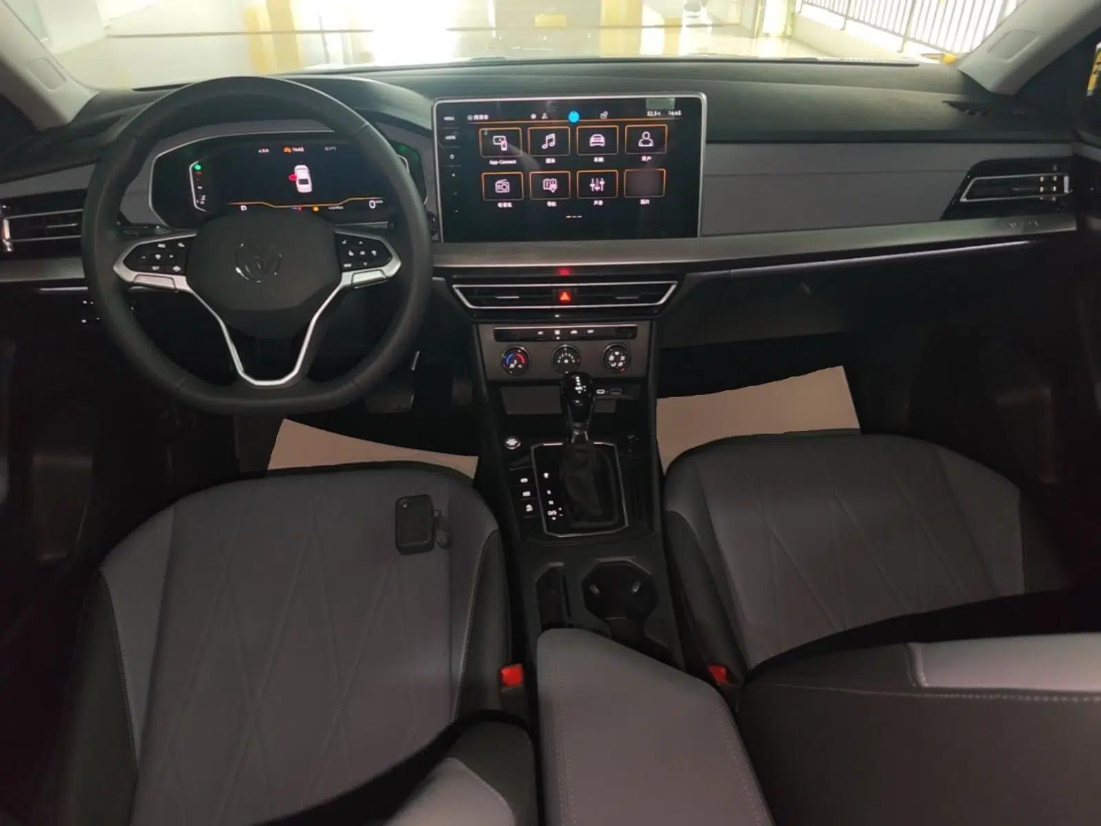 Volkswagen Lavida 2024 1.5L Automatic Starry Sky 5 Million Edition — миниатюра 18