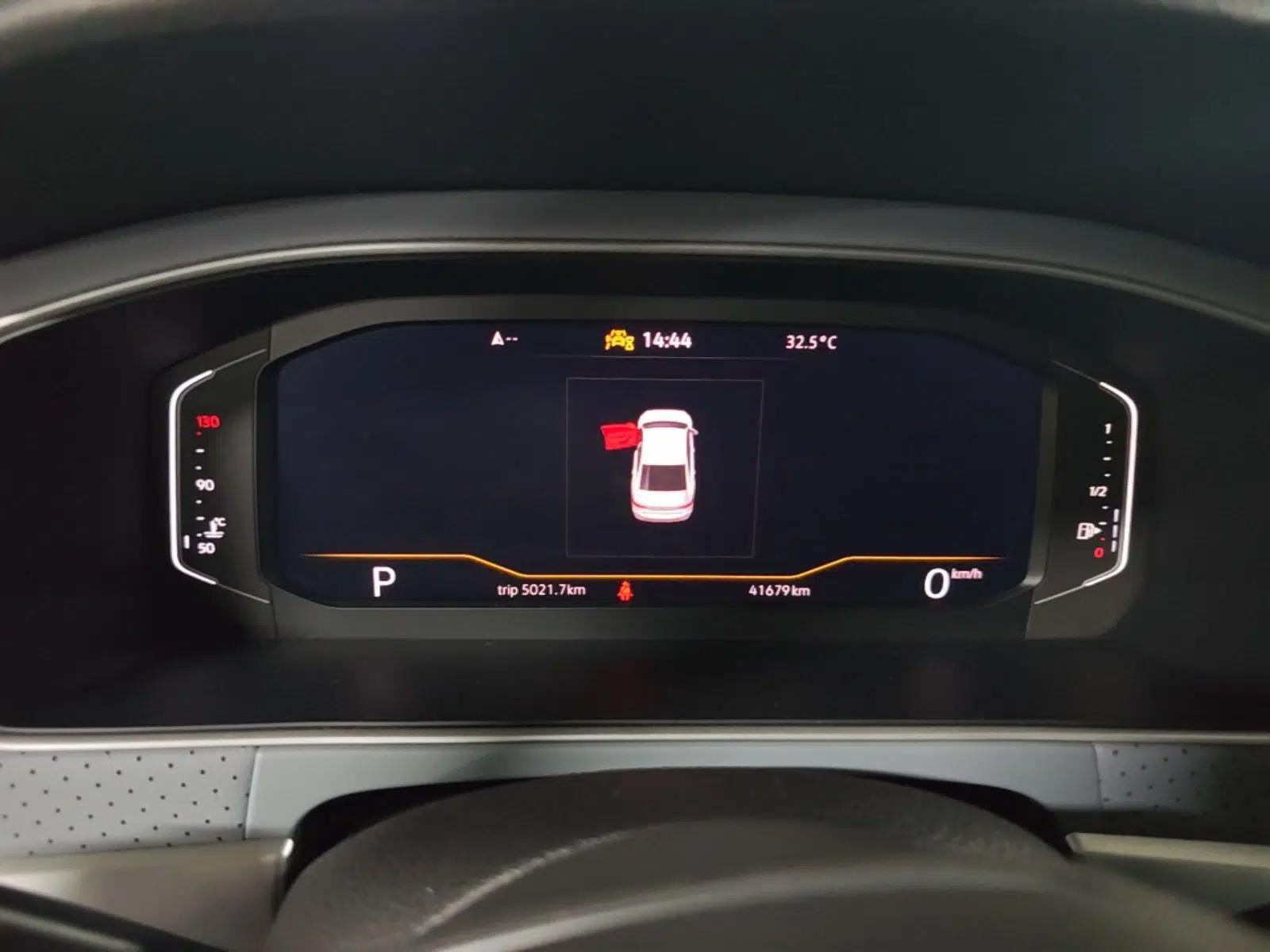 Volkswagen Lavida 2024 1.5L Automatic Starry Sky 5 Million Edition — миниатюра 20