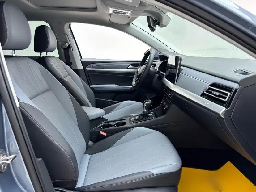 Volkswagen Lavida 2024 1.5L Automatic Starry Sky 5 Million Edition — миниатюра 31