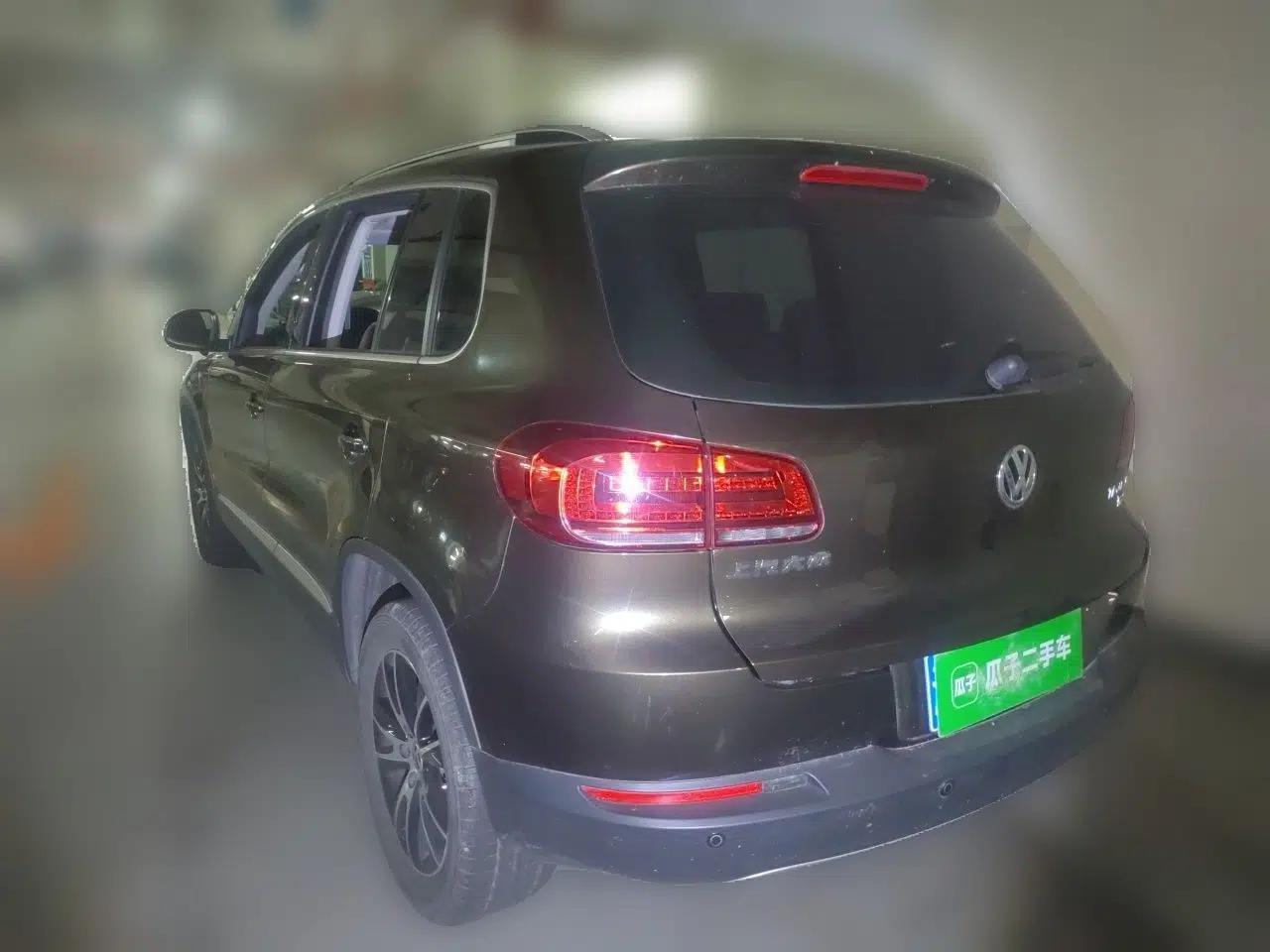 Volkswagen Tiguan 2015 1.8TSI Automatic Two-Wheel Drive Luxury Model — миниатюра 4