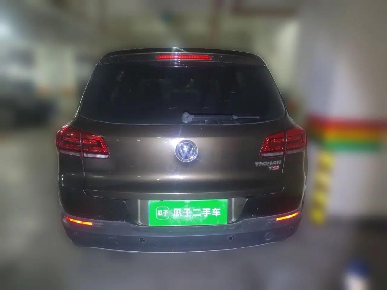 Volkswagen Tiguan 2015 1.8TSI Automatic Two-Wheel Drive Luxury Model — миниатюра 5