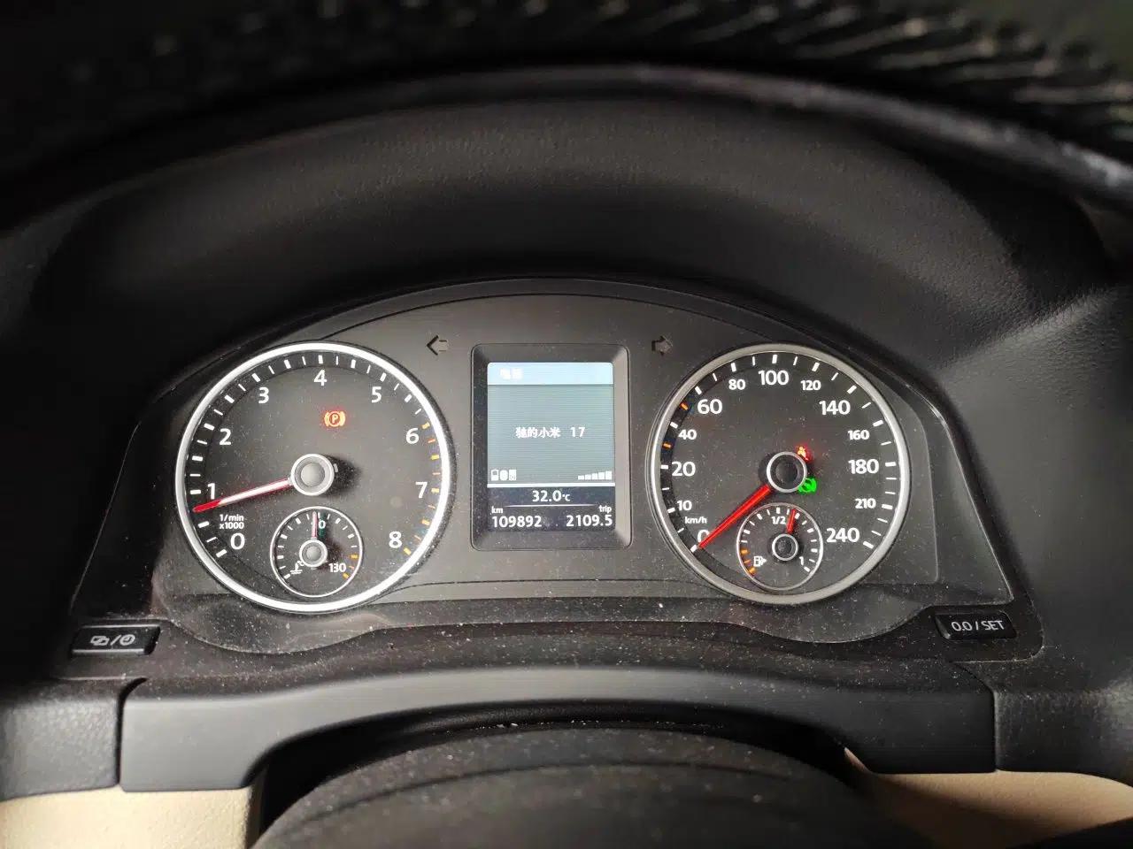 Volkswagen Tiguan 2013 1.8TSI Automatic Two-Wheel Drive Luxury Model — миниатюра 11