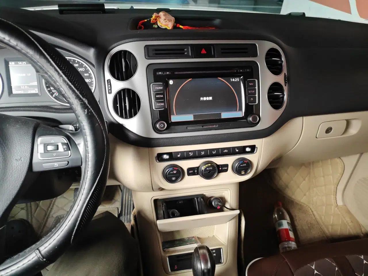 Volkswagen Tiguan 2013 1.8TSI Automatic Two-Wheel Drive Luxury Model — миниатюра 13