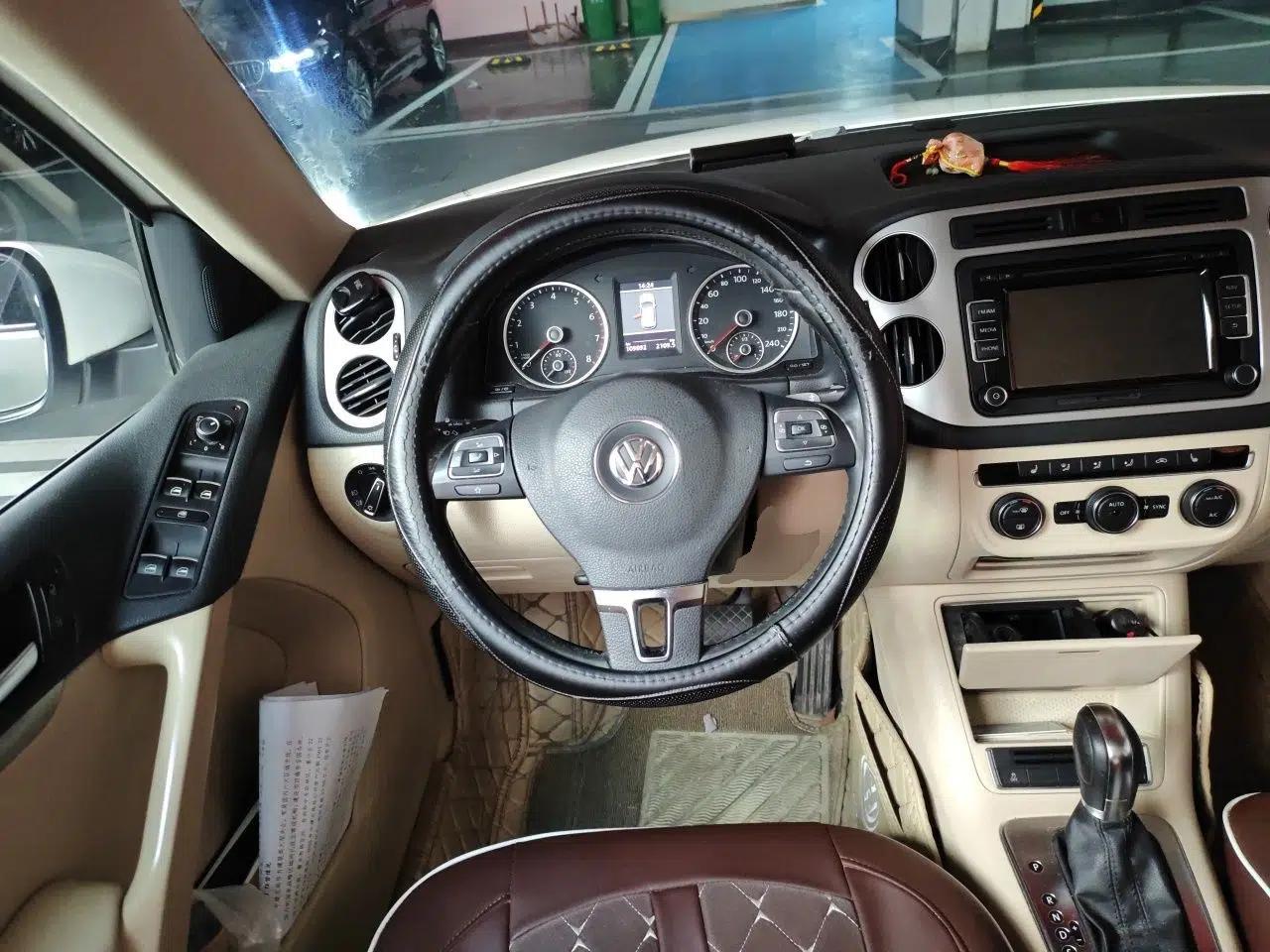 Volkswagen Tiguan 2013 1.8TSI Automatic Two-Wheel Drive Luxury Model — миниатюра 10