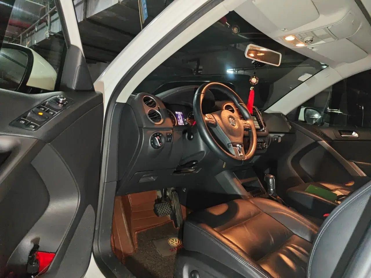 Volkswagen Tiguan 2012 1.8TSI Automatic All-Wheel Drive Elite Edition — миниатюра 16