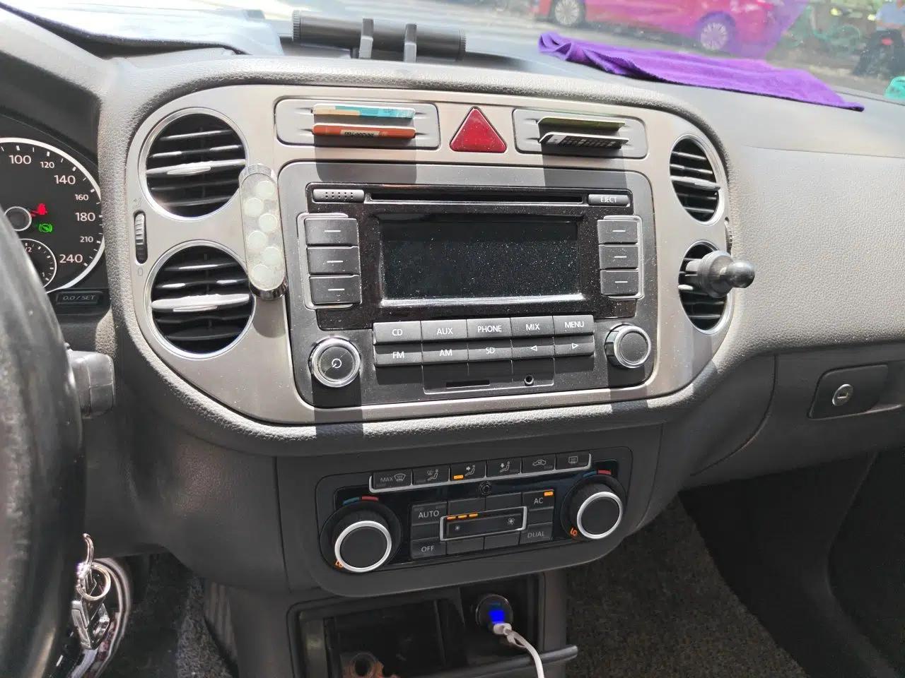 Volkswagen Tiguan 2012 1.8TSI Automatic Two-Wheel Drive Trend Edition — миниатюра 13