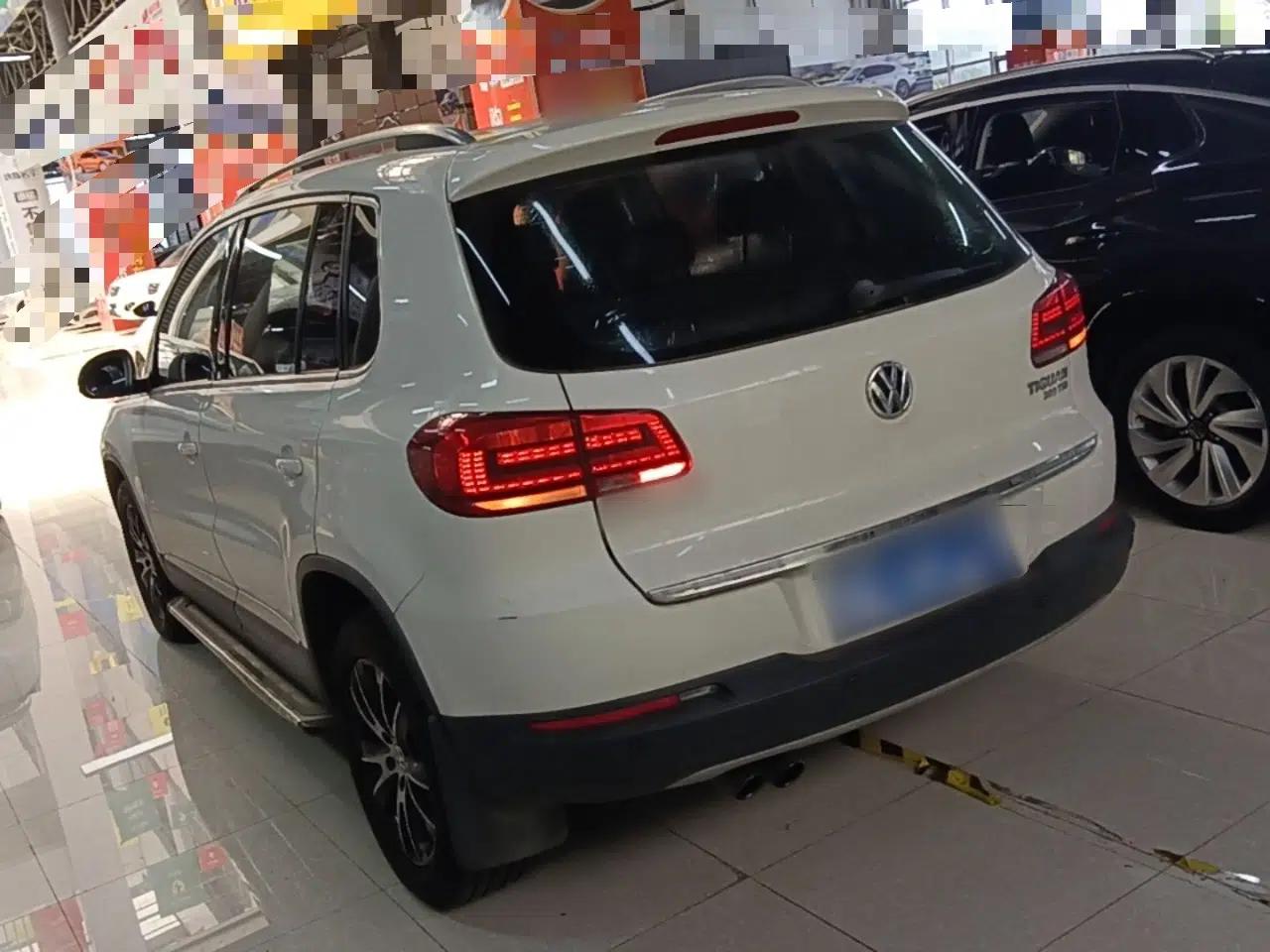 Volkswagen Tiguan 2015 1.8TSI Automatic Two-Wheel Drive Luxury Model — миниатюра 4