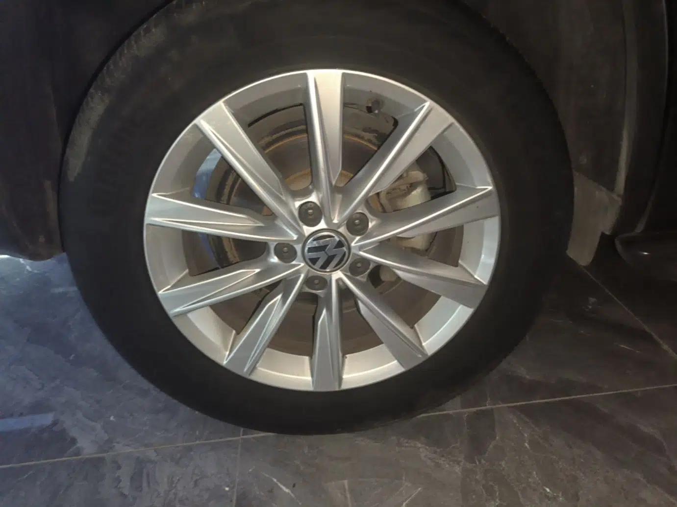 Volkswagen Tiguan 2015 1.8TSI Automatic Two-Wheel Drive Comfort Edition — миниатюра 11