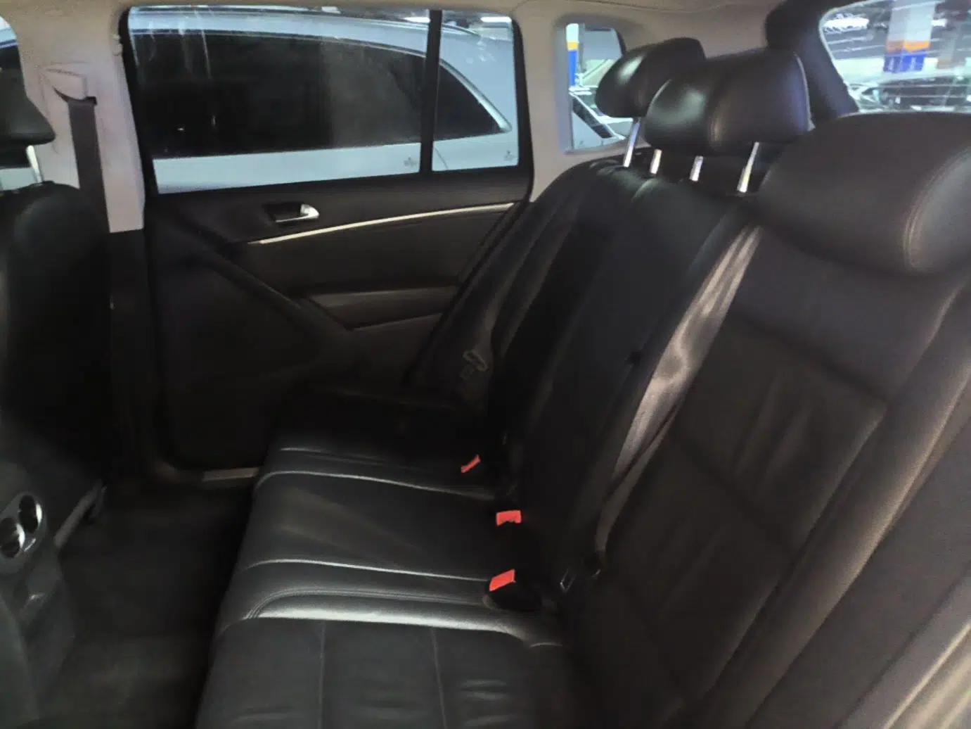 Volkswagen Tiguan 2015 1.8TSI Automatic Two-Wheel Drive Comfort Edition — миниатюра 25