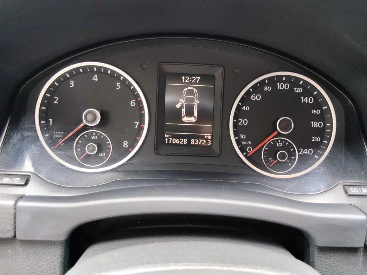 Volkswagen Tiguan 2013 1.8 TSI Automatic Two-Wheel Drive Comfort Edition — миниатюра 12