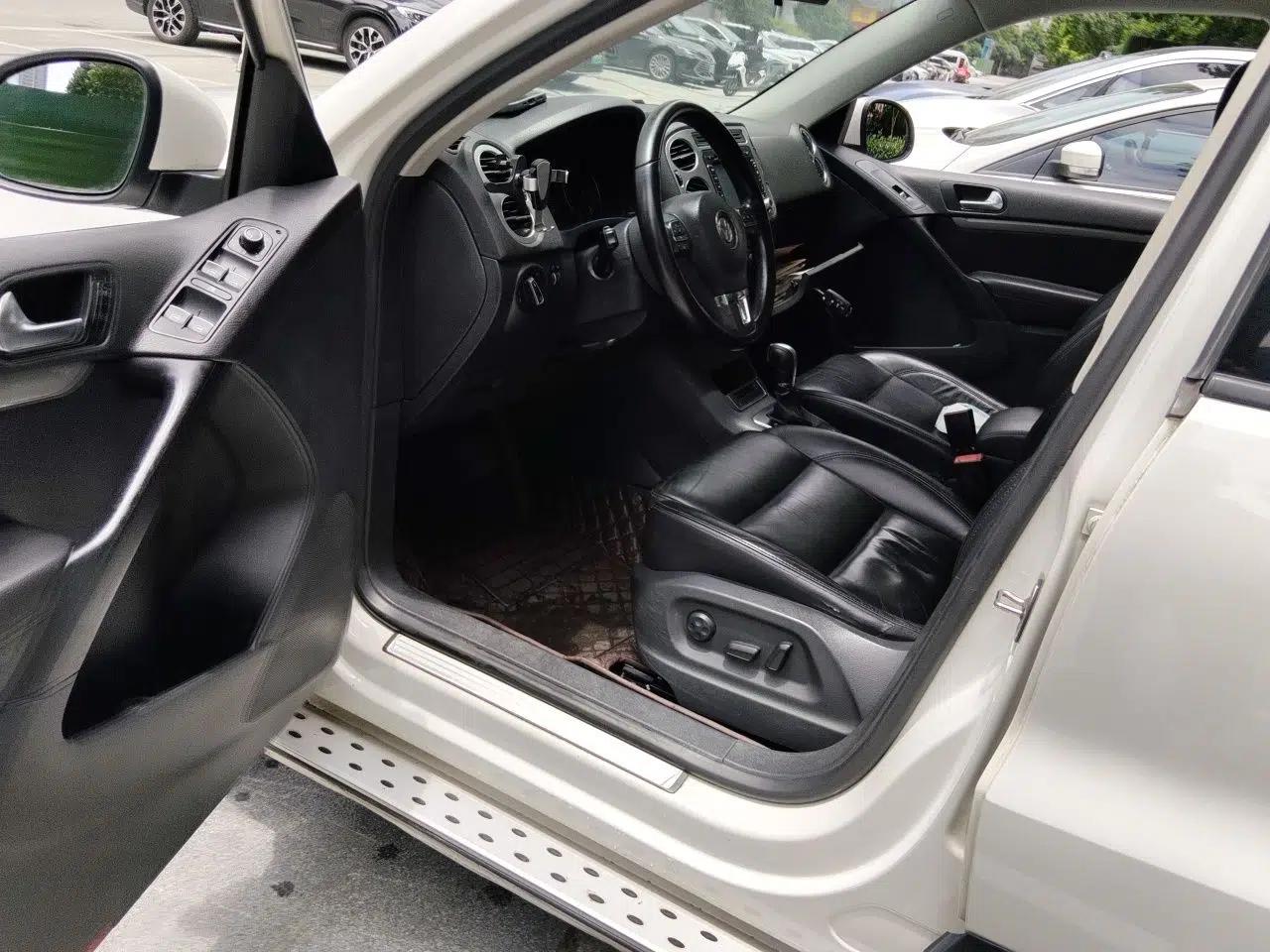 Volkswagen Tiguan 2013 1.8 TSI Automatic Two-Wheel Drive Comfort Edition — миниатюра 16
