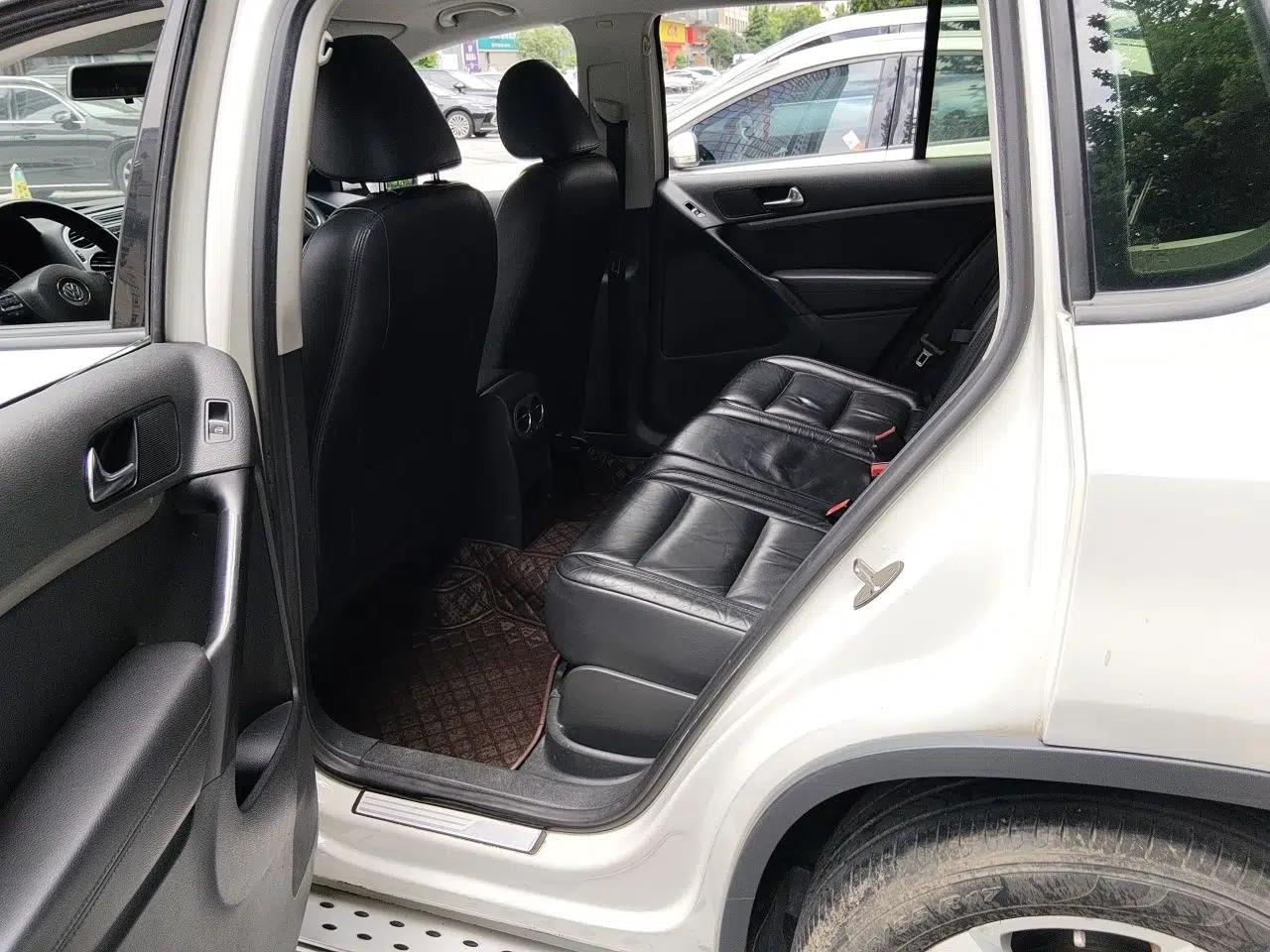 Volkswagen Tiguan 2013 1.8 TSI Automatic Two-Wheel Drive Comfort Edition — миниатюра 17