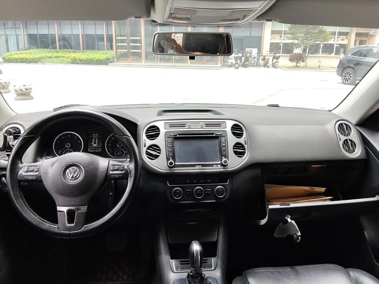 Volkswagen Tiguan 2013 1.8 TSI Automatic Two-Wheel Drive Comfort Edition — миниатюра 9