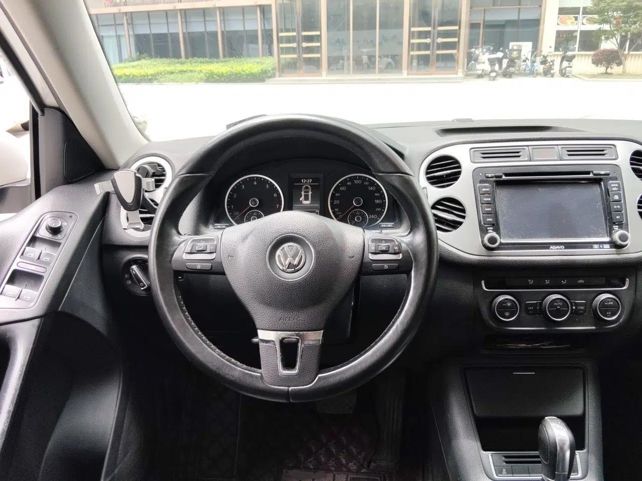Volkswagen Tiguan 2013 1.8 TSI Automatic Two-Wheel Drive Comfort Edition — миниатюра 10