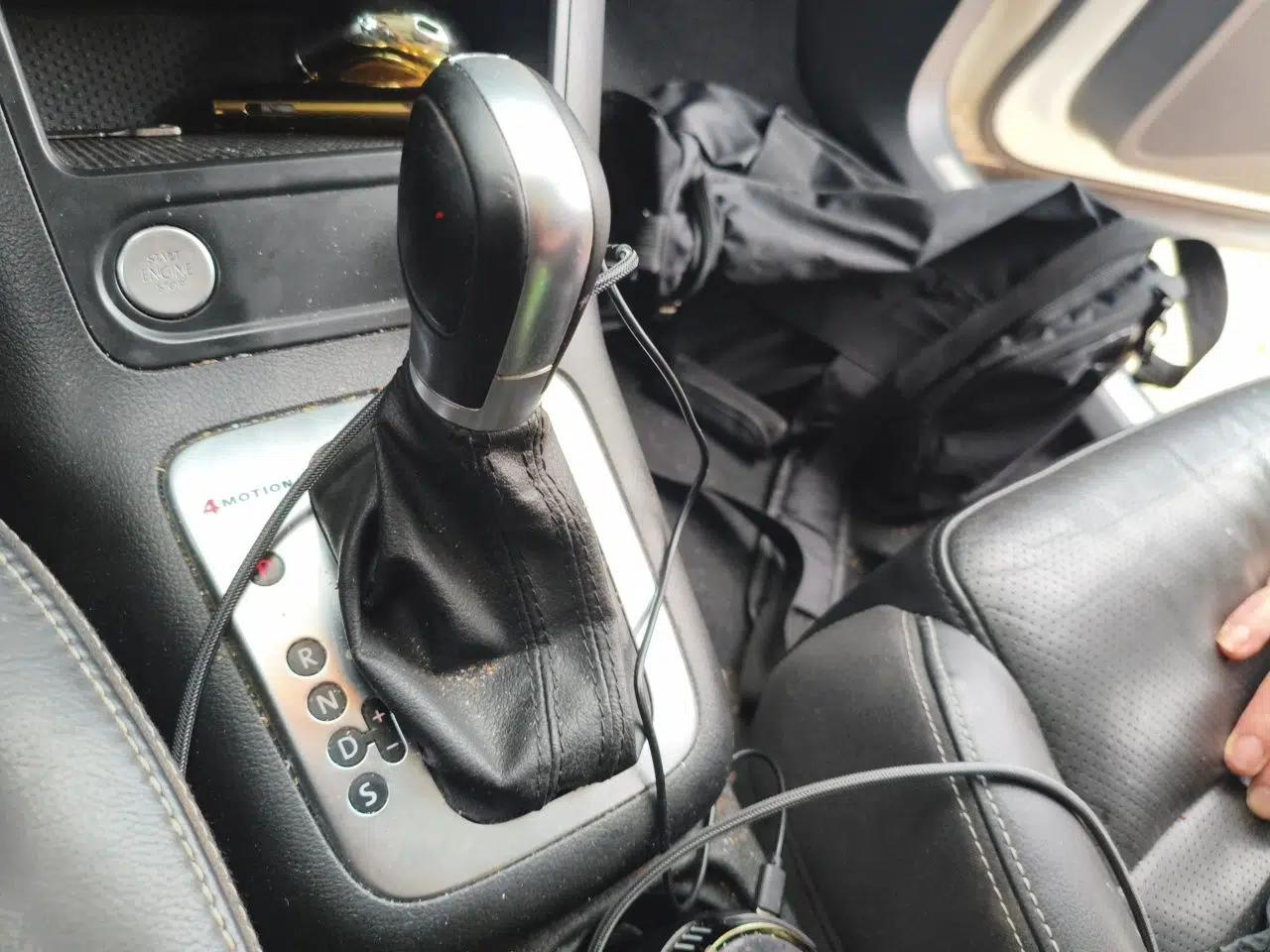 Volkswagen Tiguan 2015 1.8TSI Automatic All-Wheel-Drive Luxury Model — миниатюра 14