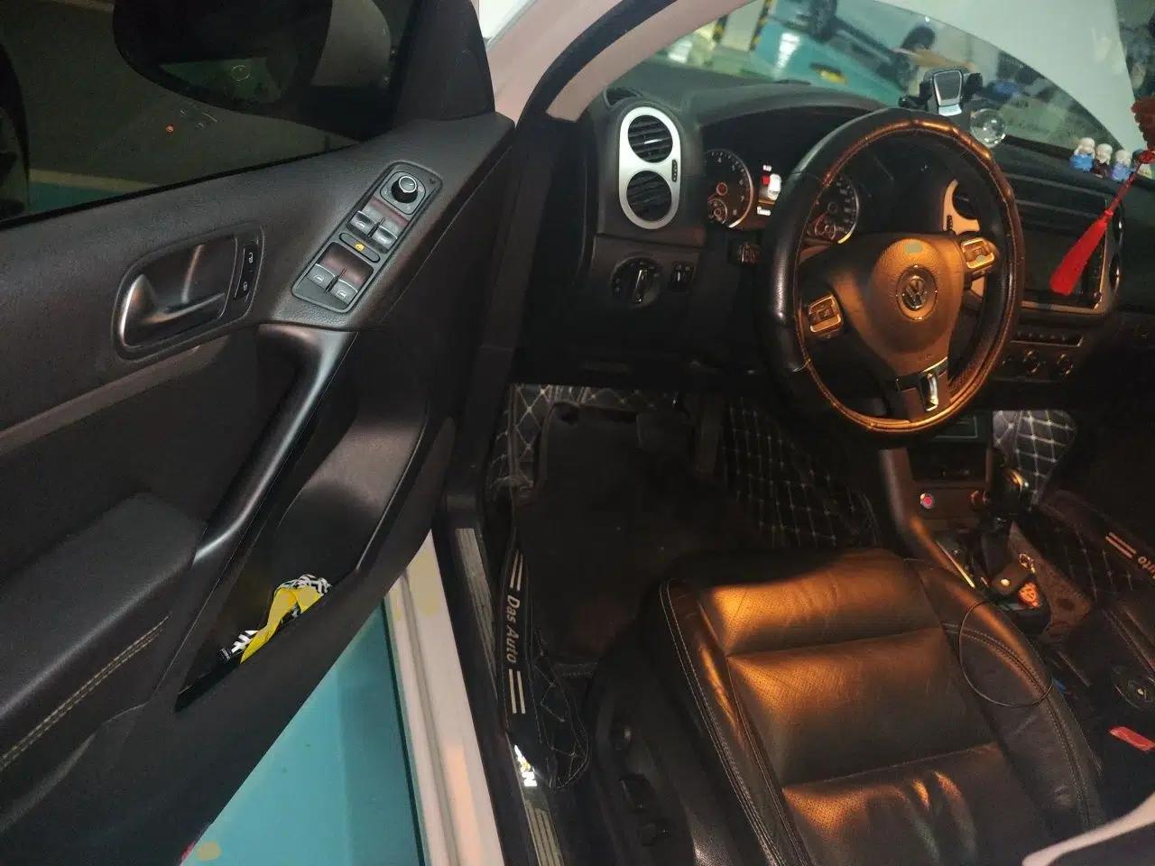 Volkswagen Tiguan 2015 1.8TSI Automatic Two-Wheel Drive Luxury Model — миниатюра 16