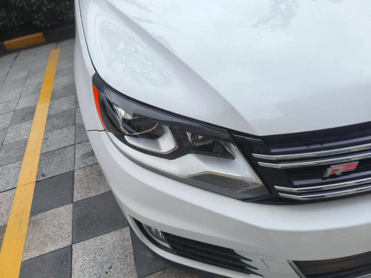 Volkswagen Tiguan 2016 280TSI Automatic Two-Wheel Drive Silk Road Comfort Edition — миниатюра 7