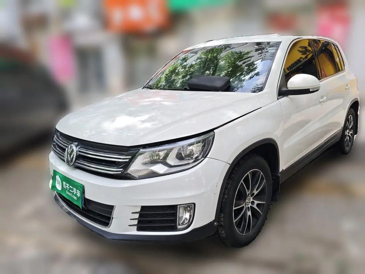 Volkswagen Tiguan 2013 1.8TSI Automatic Two-Wheel Drive Luxury Model — миниатюра 1