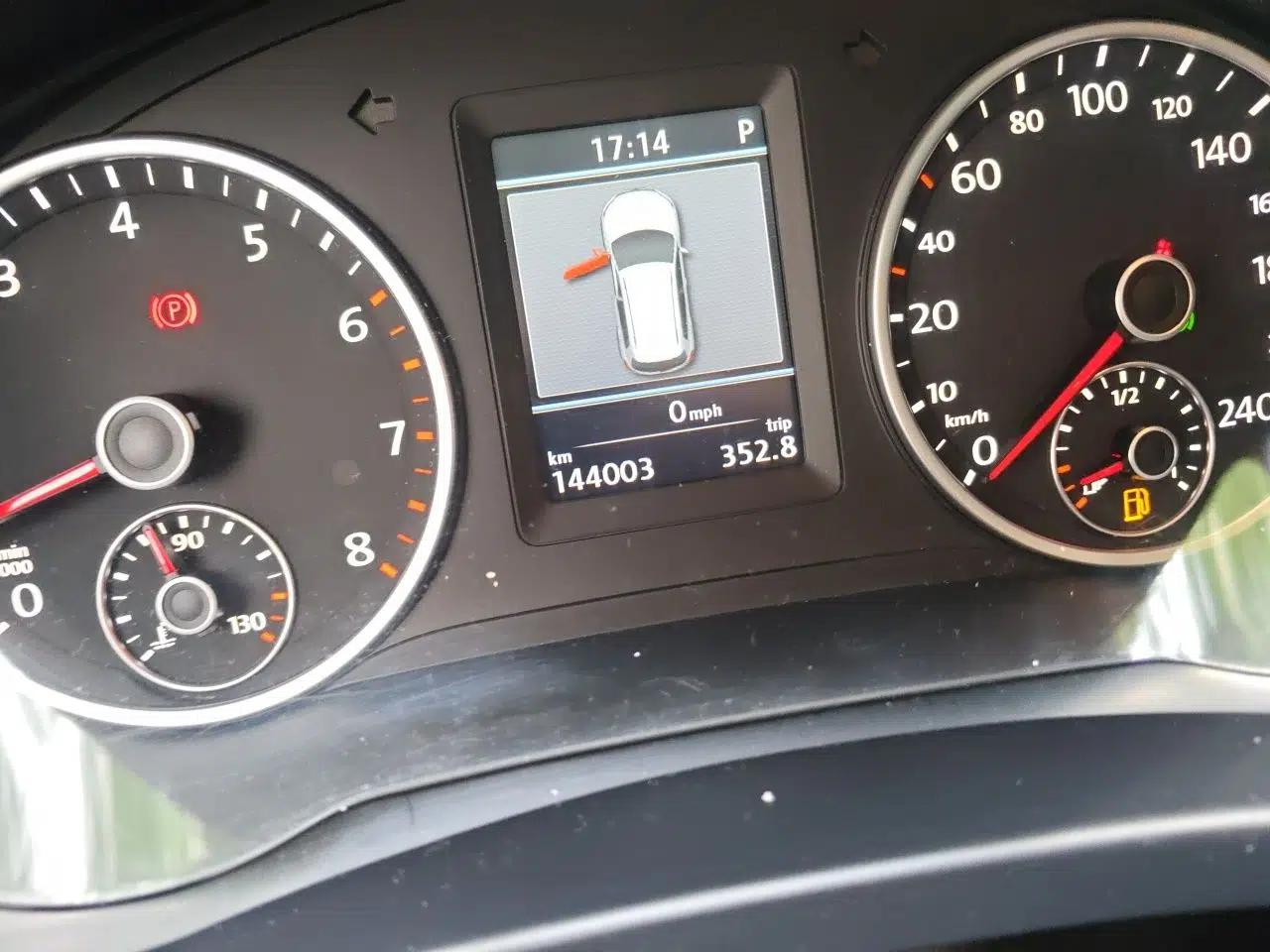 Volkswagen Tiguan 2013 1.8TSI Automatic Two-Wheel Drive Luxury Model — миниатюра 12