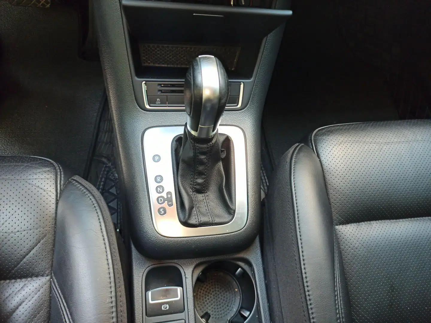 Volkswagen Tiguan 2013 1.8TSI Automatic Two-Wheel Drive Luxury Model — миниатюра 14