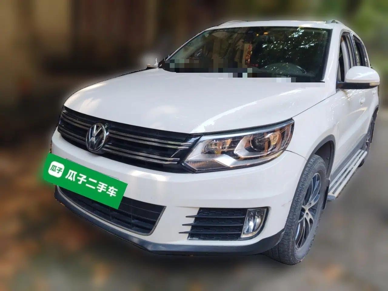 Volkswagen Tiguan 2015 1.8TSI Automatic Two-Wheel Drive Luxury Model — миниатюра 1